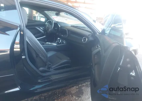 2018 Chevrolet Camaro 2Lt из США, поврежденный, VIN 1G1FD1RS3J0136562